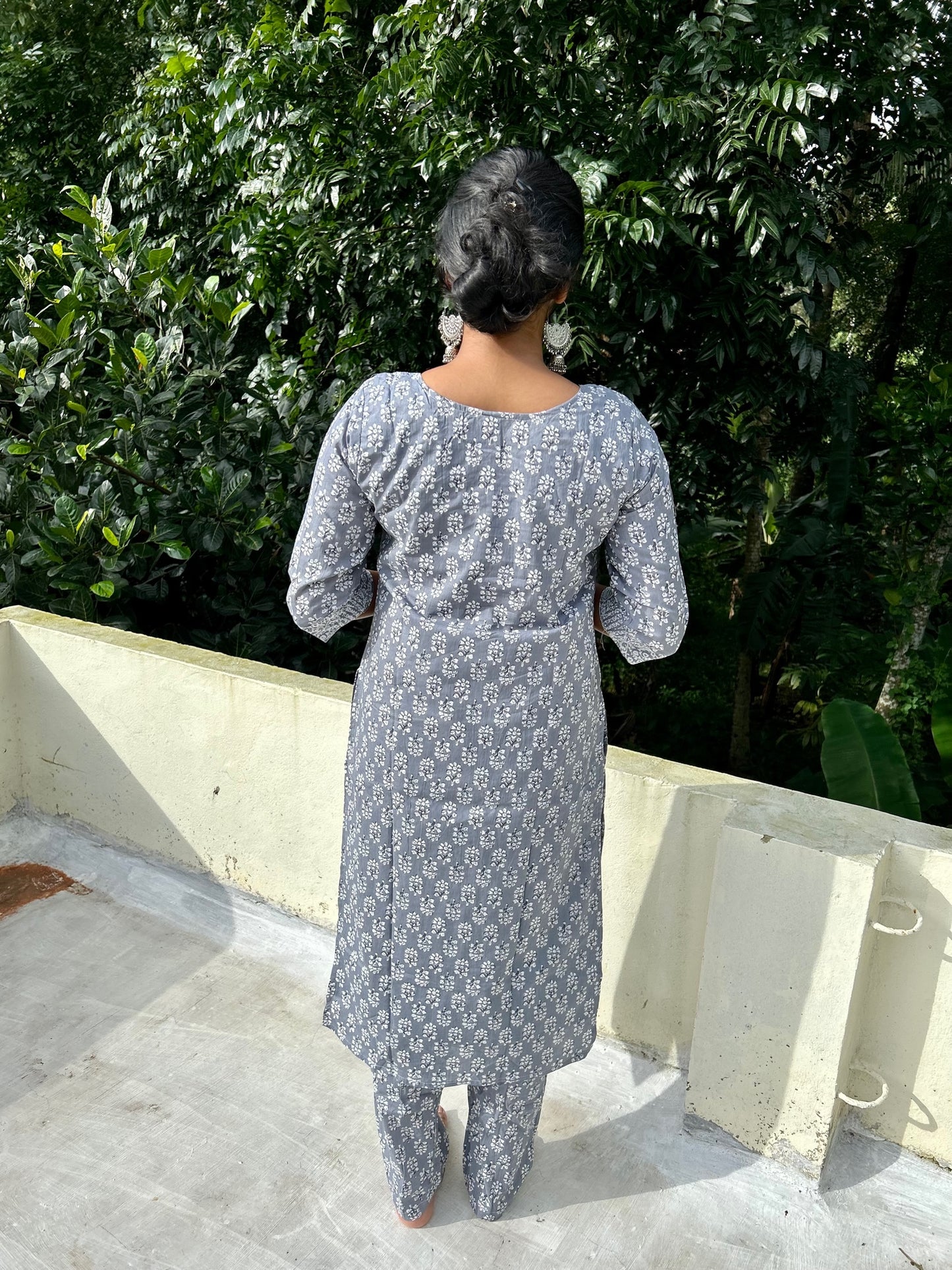 Grey & White Block Printed Cotton Kurti With Pants