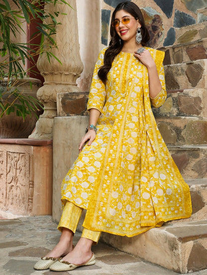 Yellow white Floral Printed Cotton Kurti Set